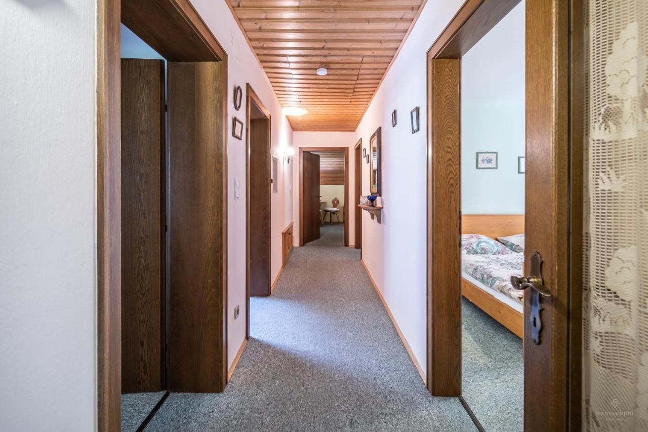 Haus Marianne Apartment Hof bei Salzburg Luaran gambar