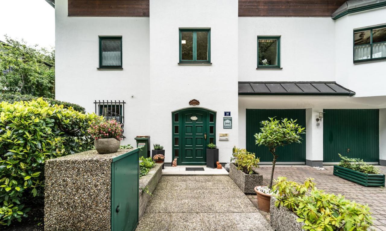 Haus Marianne Apartment Hof bei Salzburg Luaran gambar